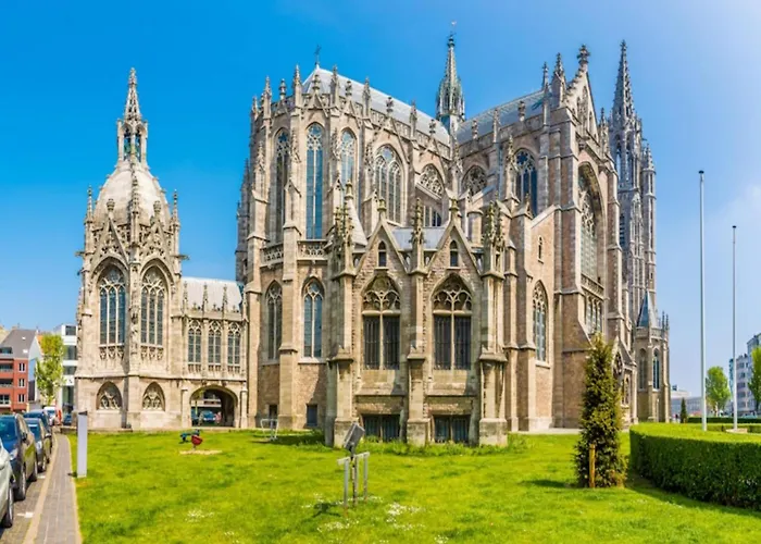 In Belgium With Private Terrace Apartament *