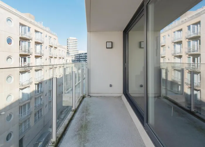 In Belgium With Private Terrace Apartament